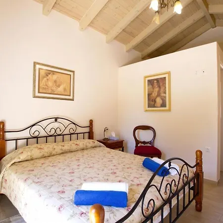 فيلة Sleeps 4 كارافوميلوس